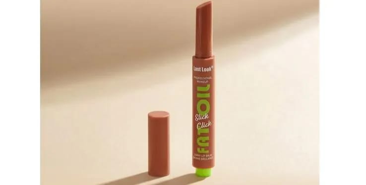Last Look Slick Click Shiny Lip Balm