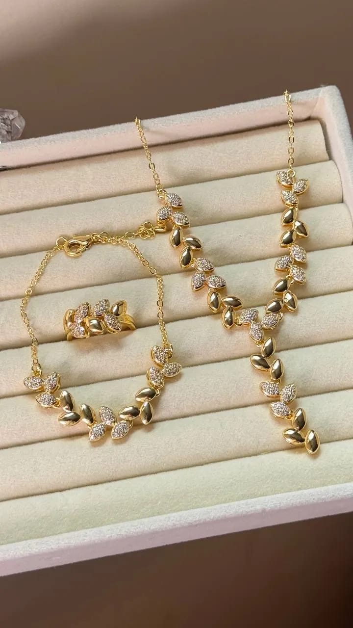 Golden Golden Laurel Leaf Full Jewelry Set