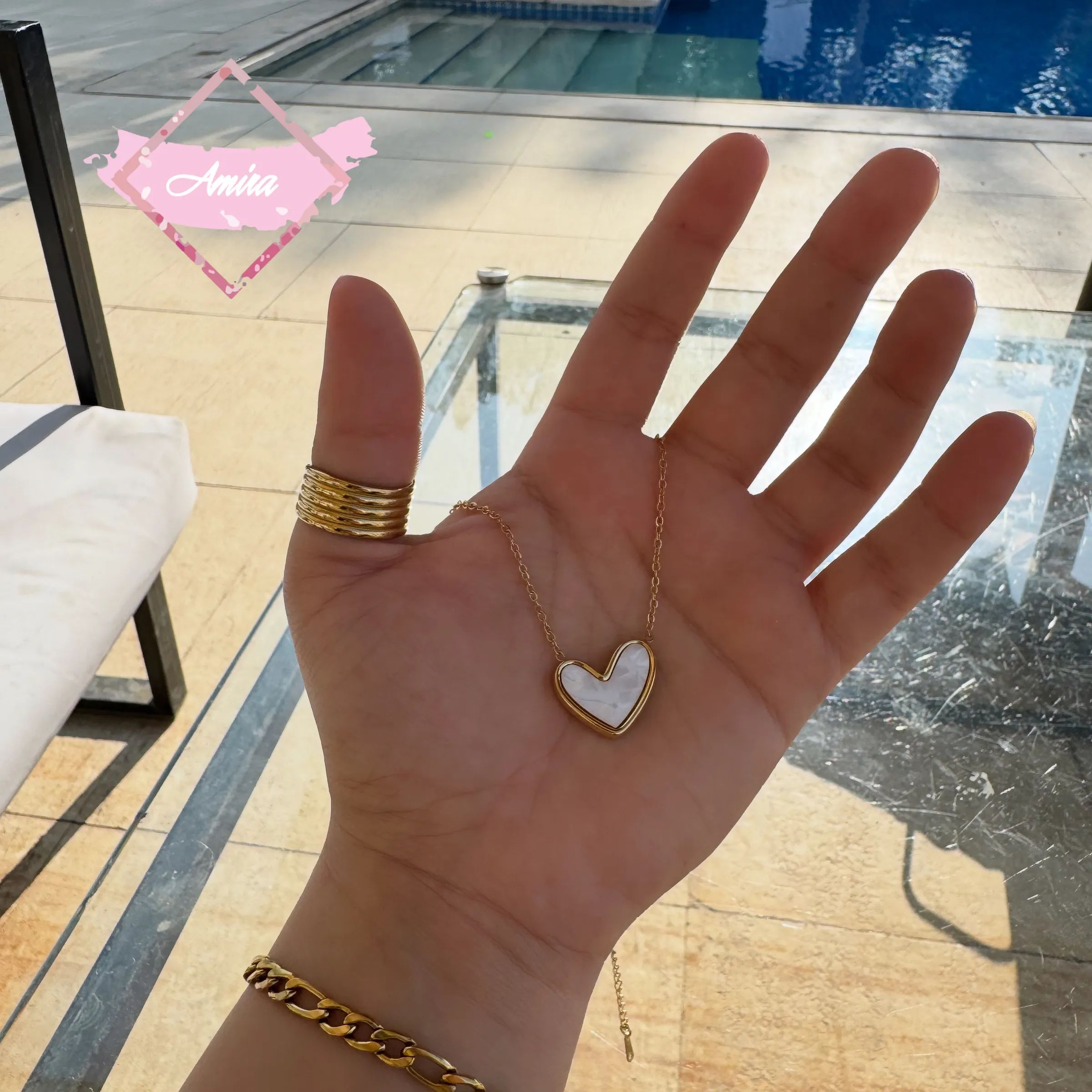 P001