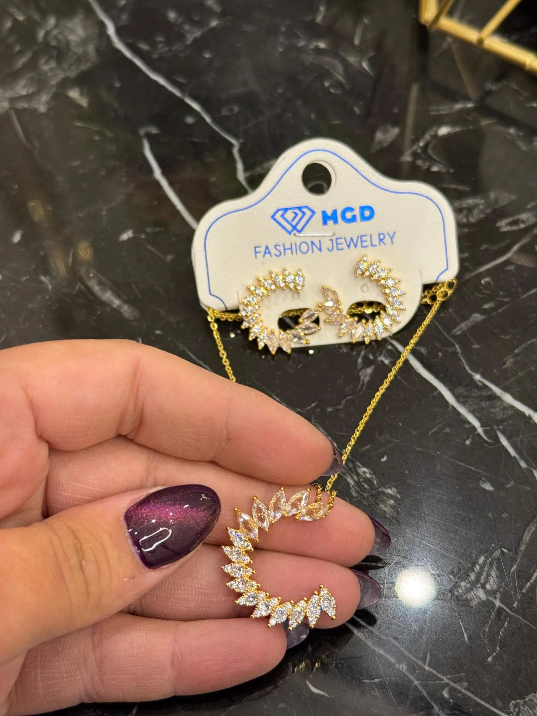 Necklace & earrings