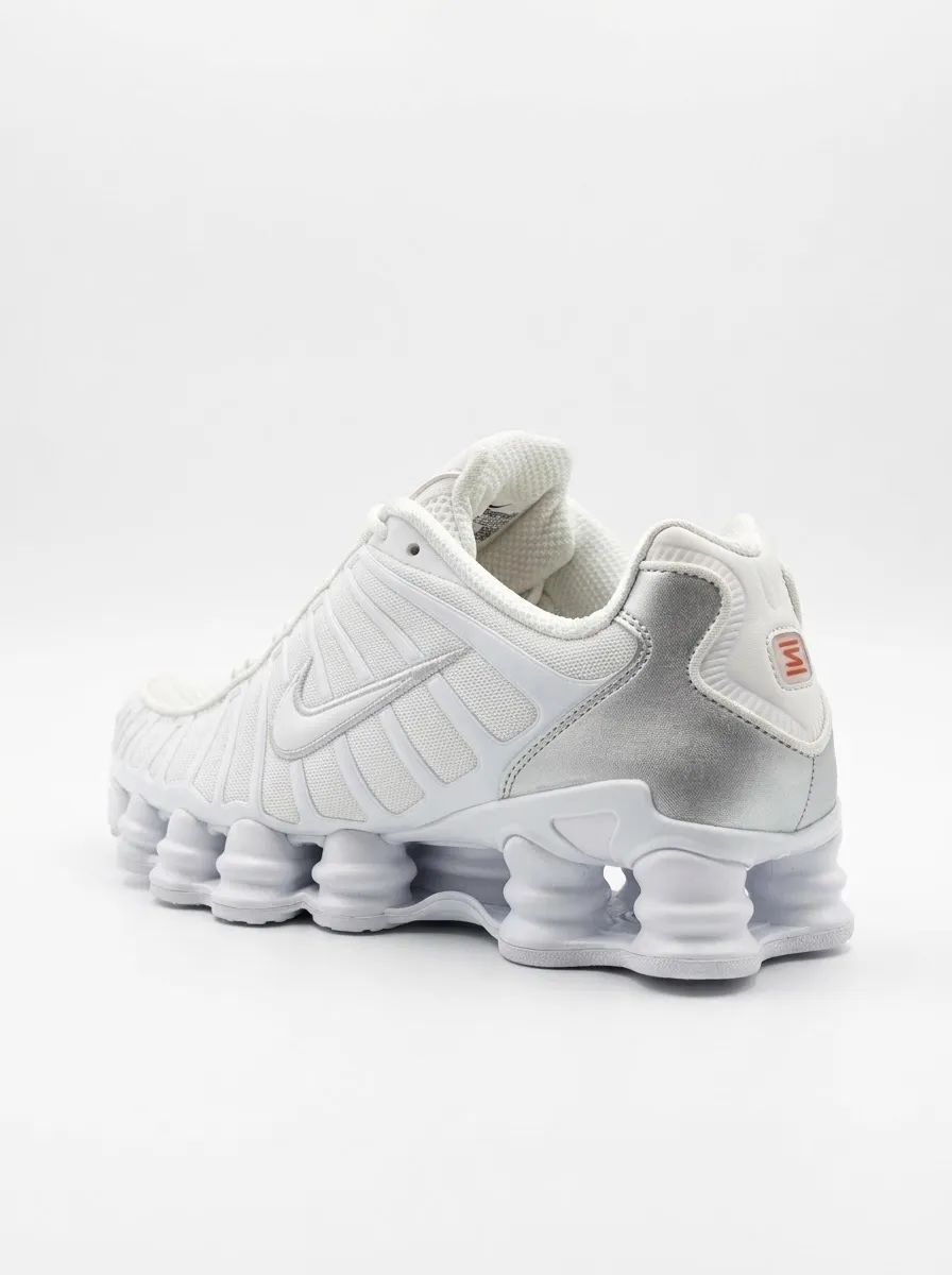 Nike shoks