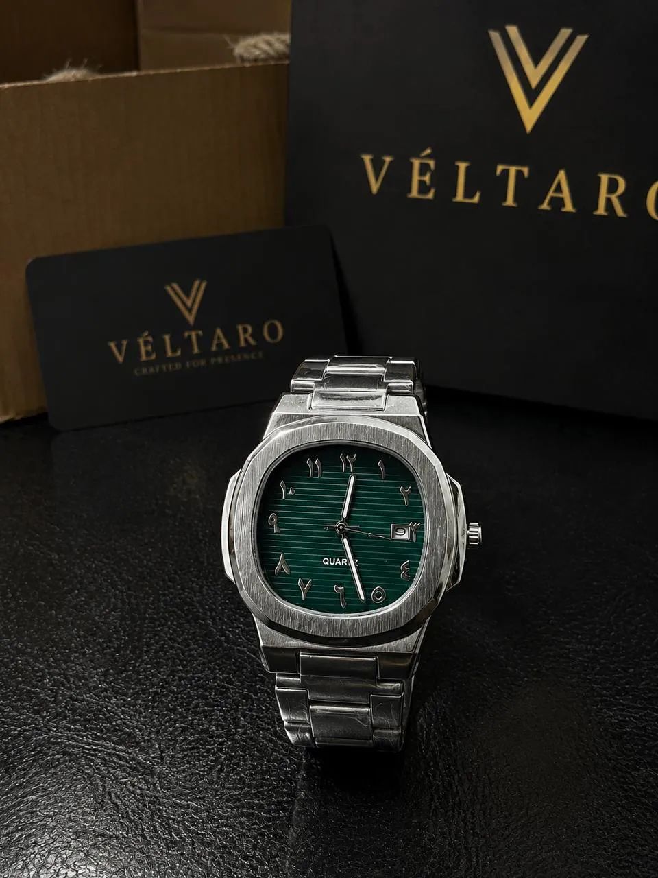 Green VÉLTARO Sovereign
